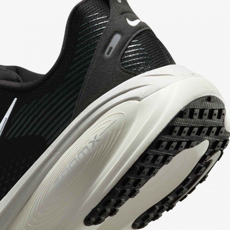 Nike Vomero 18 Nike Vomero 18