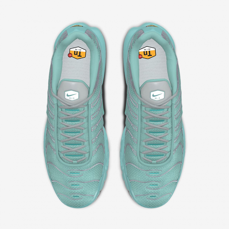 Nike Air Max Plus By Nike Air Max Plus By