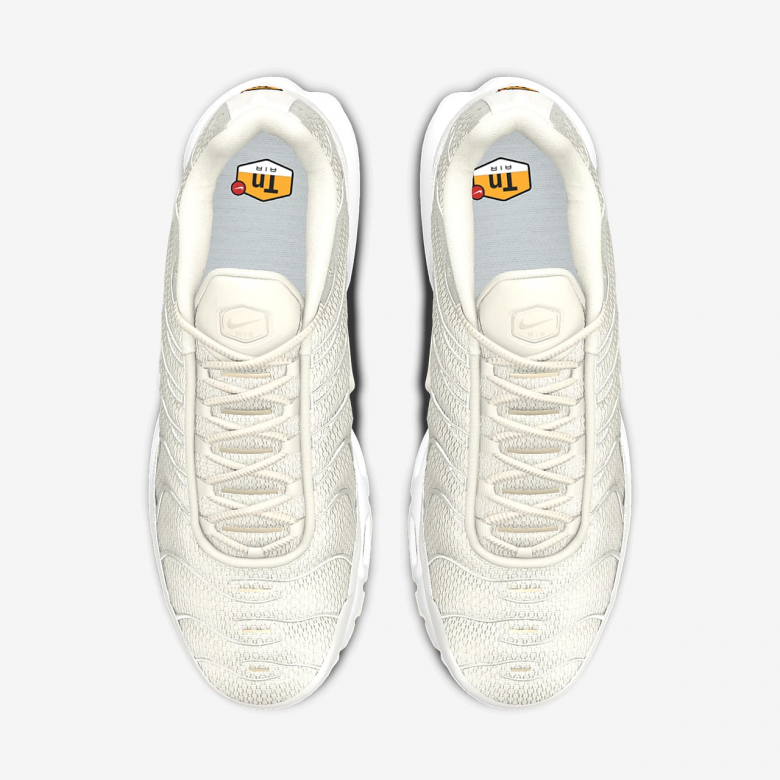 Nike Air Max Plus By Nike Air Max Plus By