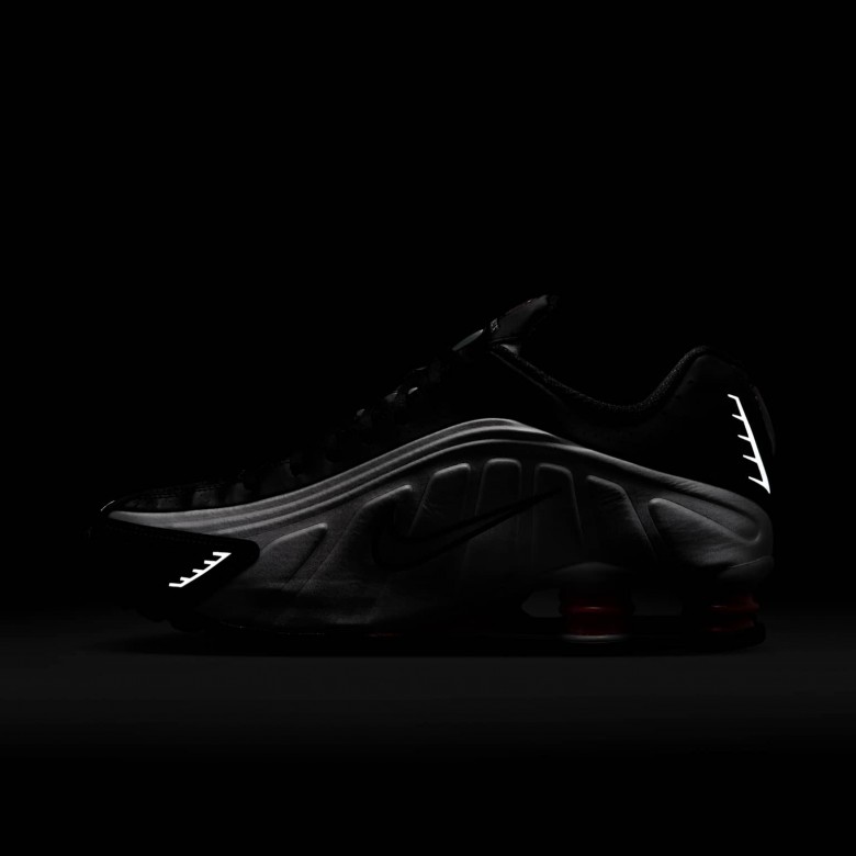 Nike Shox R4 Nike Shox R4