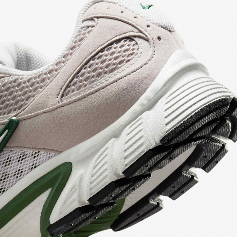 Nike V5 RNR Nike V5 RNR