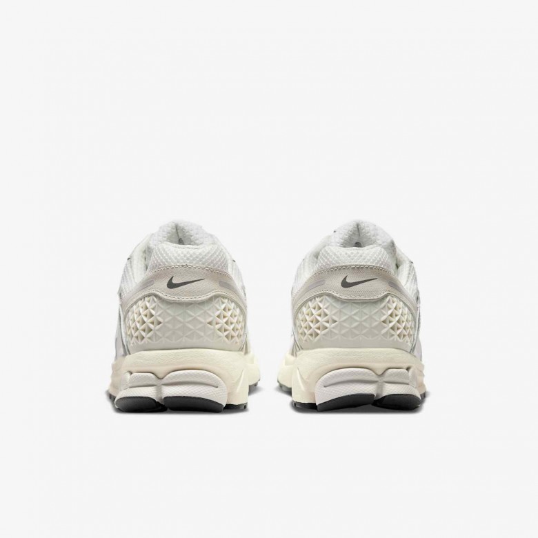 Nike Zoom Vomero 5 SE Nike Zoom Vomero 5 SE