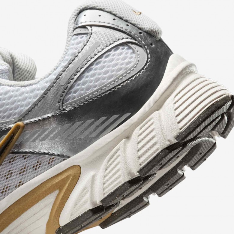 Nike V5 RNR Nike V5 RNR