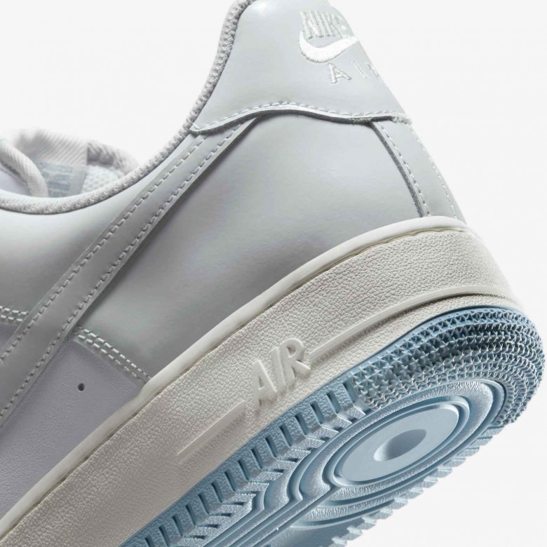 Nike Air Force 1 '07 Nike Air Force 1 '07