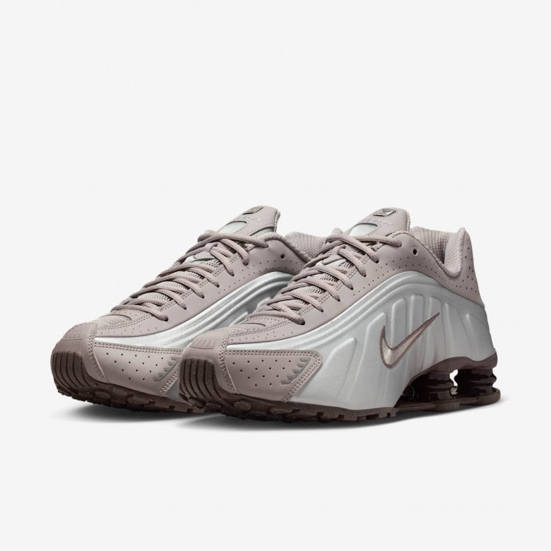 Nike Shox R4 Nike Shox R4