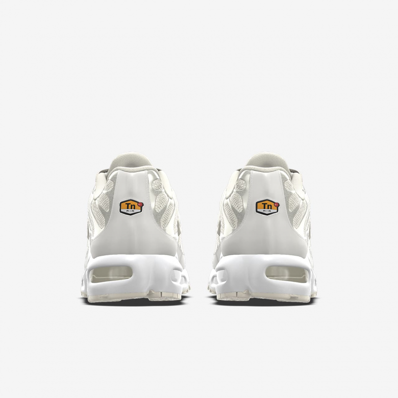Nike Air Max Plus By Nike Air Max Plus By