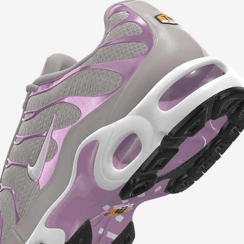 Nike Air Max Plus By Nike Air Max Plus By