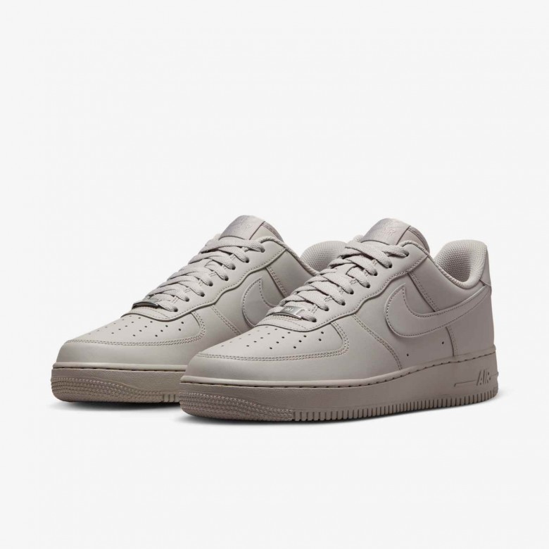 Nike Air Force 1 '07 Nike Air Force 1 '07