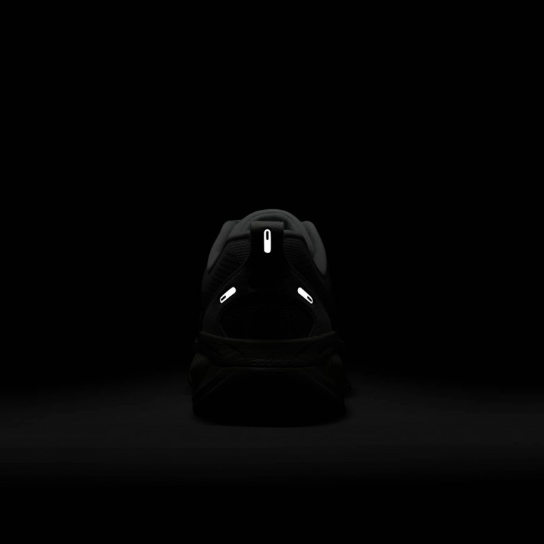 Nike Vomero 18 Nike Vomero 18