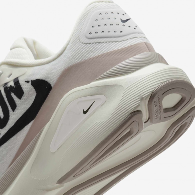 Nike Structure 26 Nike Structure 26