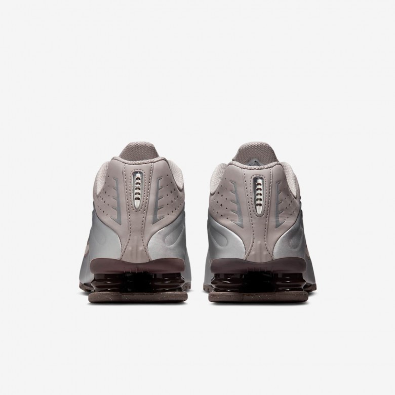 Nike Shox R4 Nike Shox R4