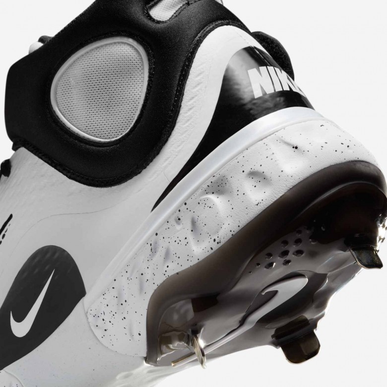 Nike Alpha Huarache Elite 4 Mid Nike Alpha Huarache Elite 4 Mid