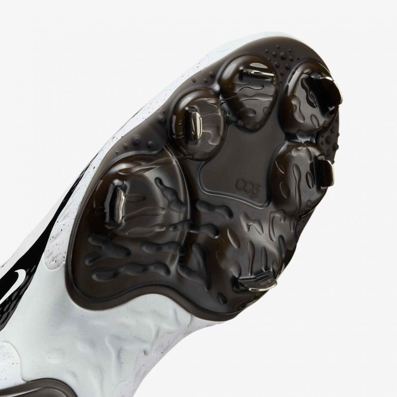 Nike Alpha Huarache Elite 4 Mid Nike Alpha Huarache Elite 4 Mid