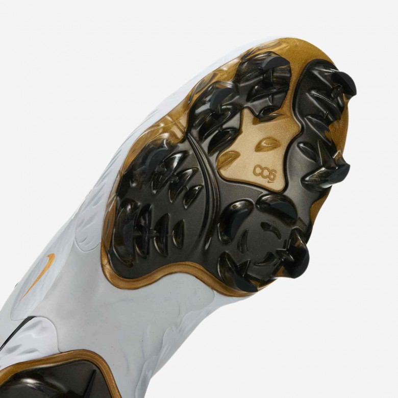 Nike Alpha Huarache Elite 4 Low MCS Nike Alpha Huarache Elite 4 Low MCS