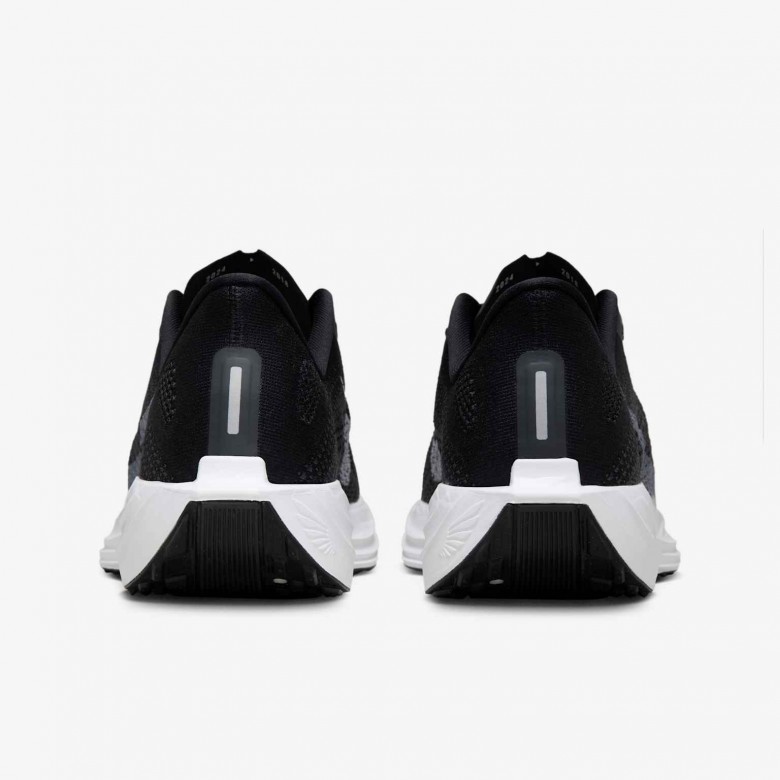 Nike Pegasus Plus Nike Pegasus Plus