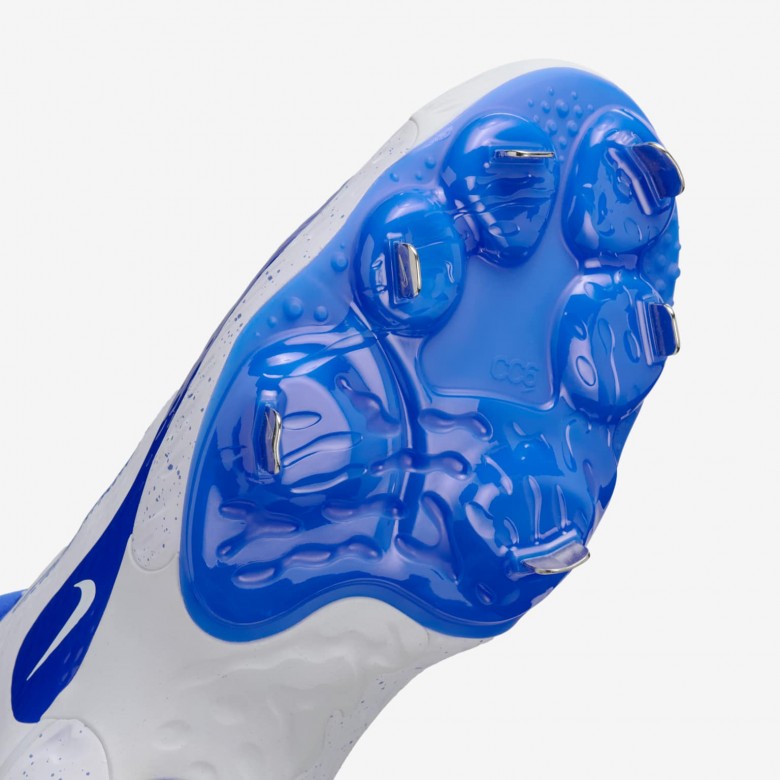 Nike Alpha Huarache Elite 4 Mid Nike Alpha Huarache Elite 4 Mid