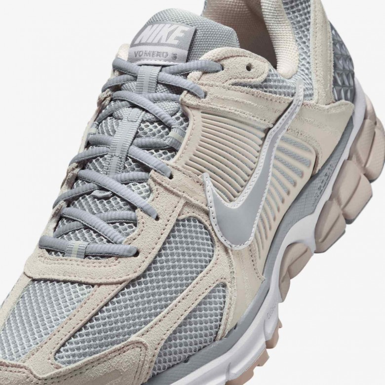 Nike Zoom Vomero 5 Nike Zoom Vomero 5
