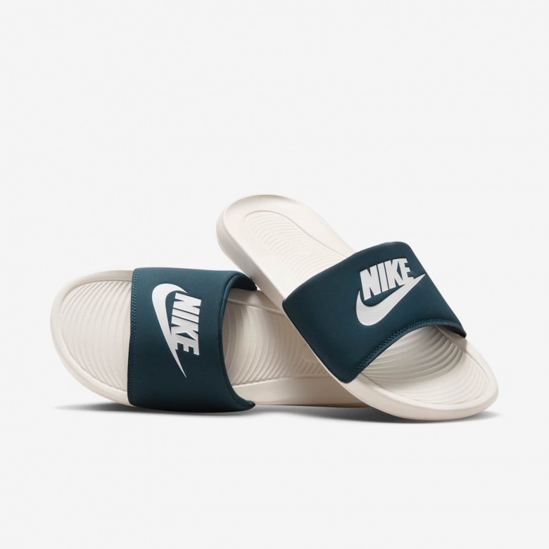 Nike Victori One Nike Victori One