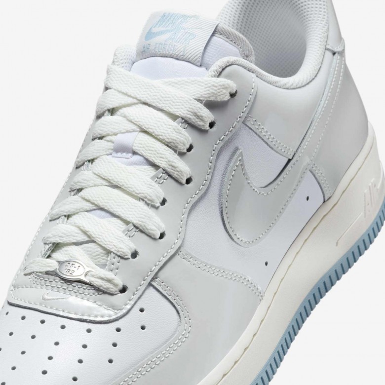 Nike Air Force 1 '07 Nike Air Force 1 '07
