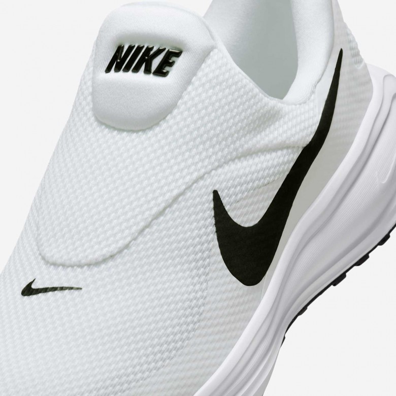 Nike Revolution 8 EasyOn Nike Revolution 8 EasyOn