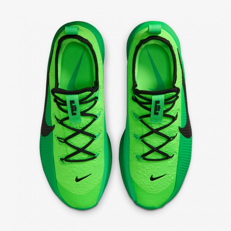 LeBron TR 1 LeBron TR 1