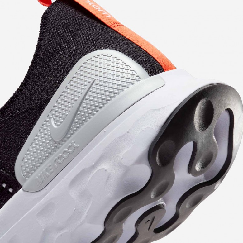 Nike Phantom Run 2 Nike Phantom Run 2