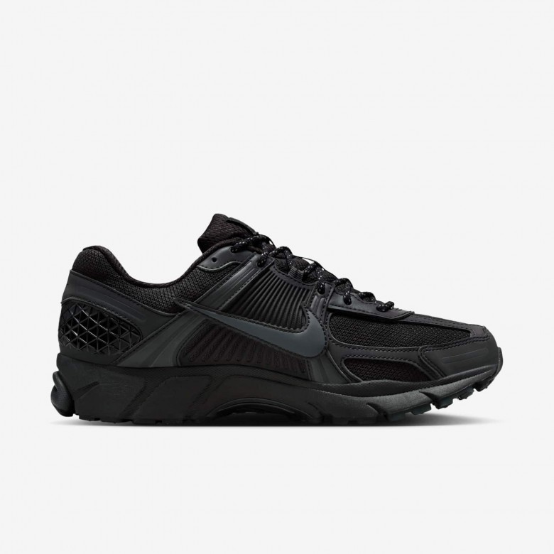 Nike Zoom Vomero 5 SE Nike Zoom Vomero 5 SE