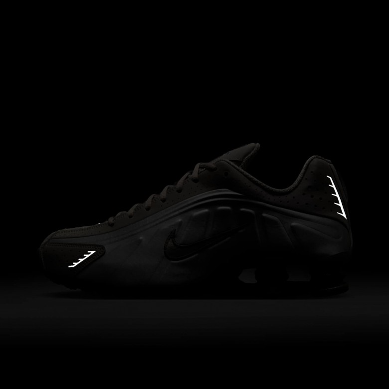 Nike Shox R4 Nike Shox R4