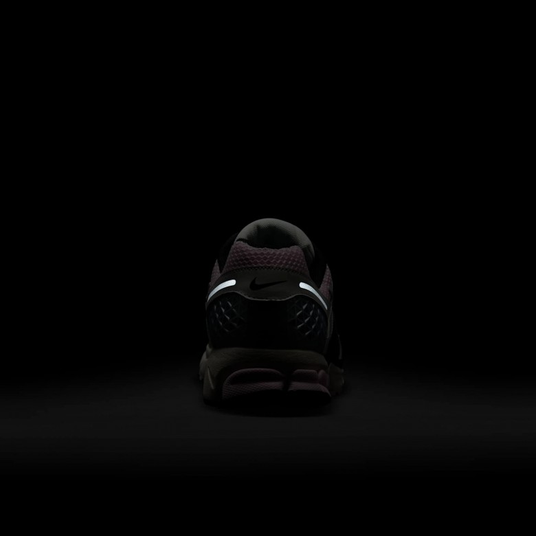 Nike Zoom Vomero 5 Nike Zoom Vomero 5