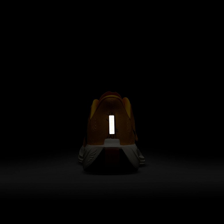 Nike Pegasus Plus LV8 Nike Pegasus Plus LV8