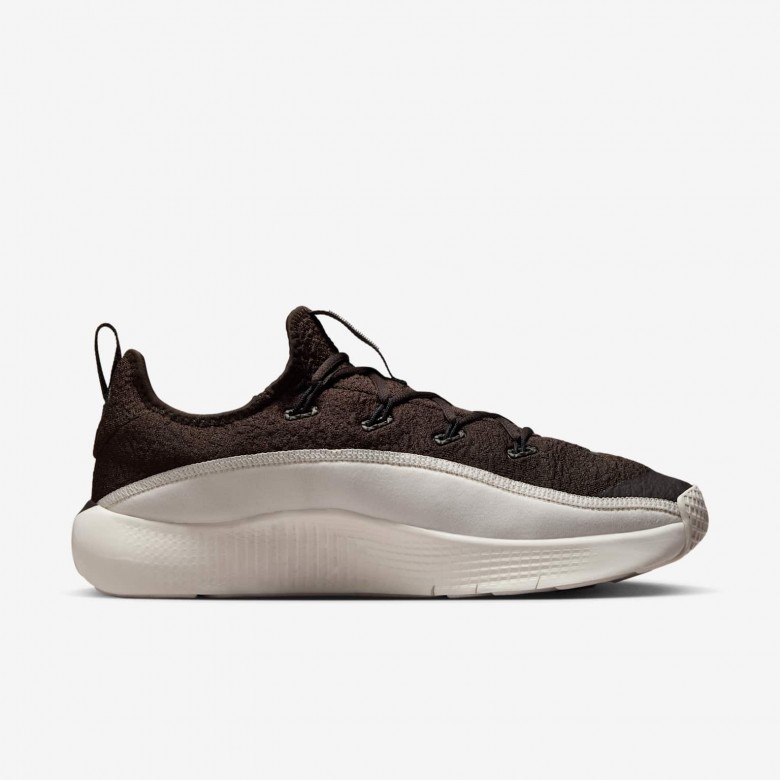 LeBron TR 1 LeBron TR 1