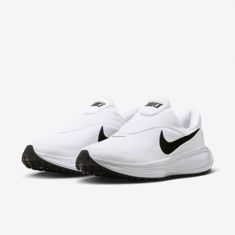 Nike Revolution 8 EasyOn Nike Revolution 8 EasyOn