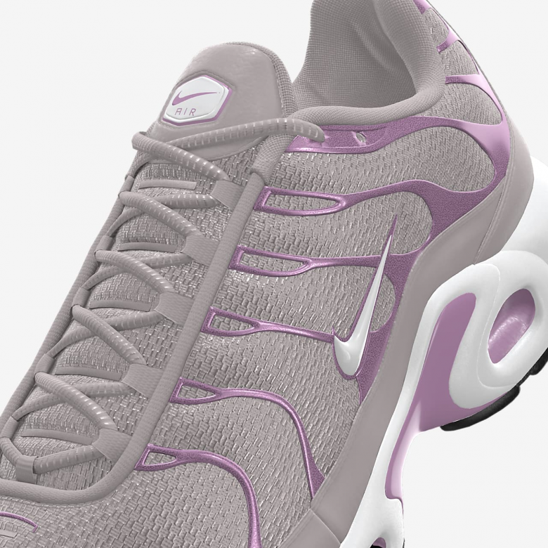 Nike Air Max Plus By Nike Air Max Plus By
