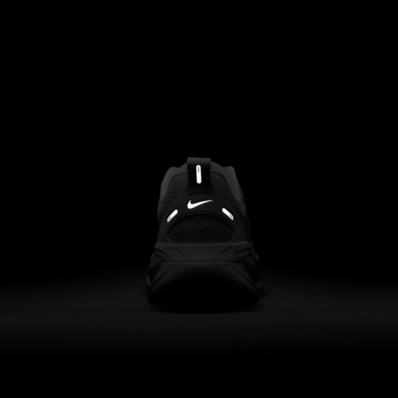 Nike Vomero 18 Nike Vomero 18