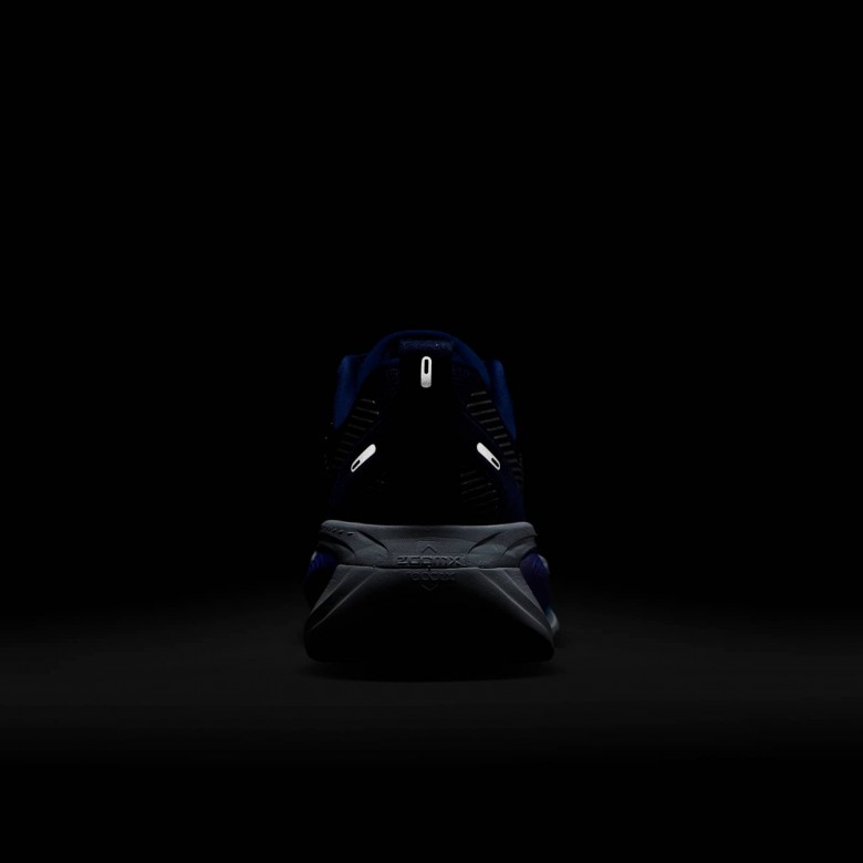 Nike Vomero 18 Nike Vomero 18