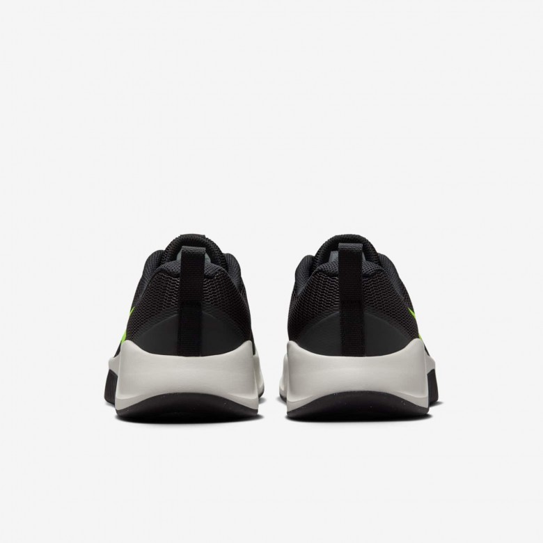 Nike MC Trainer 3 Nike MC Trainer 3