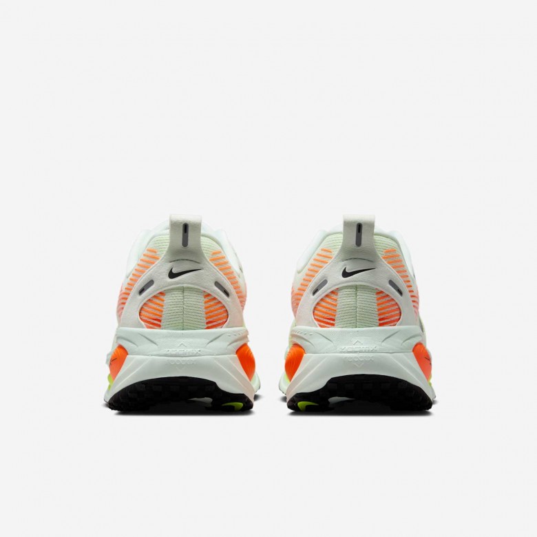 Nike Vomero 18 Nike Vomero 18