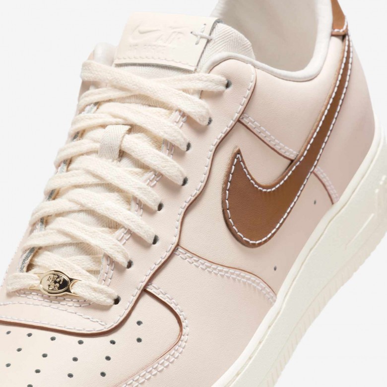 Nike Air Force 1 '07 Nike Air Force 1 '07