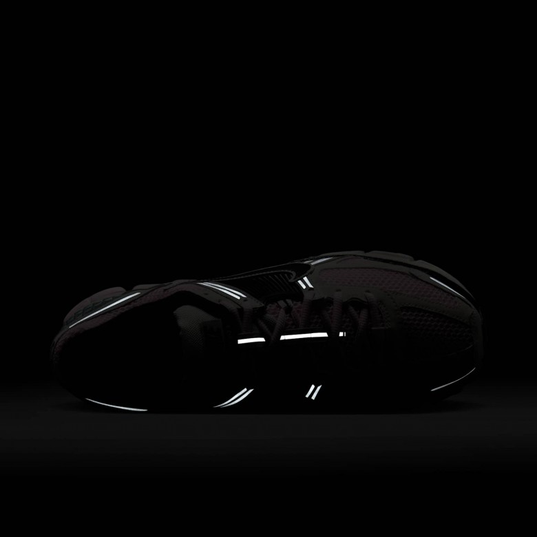 Nike Zoom Vomero 5 Nike Zoom Vomero 5