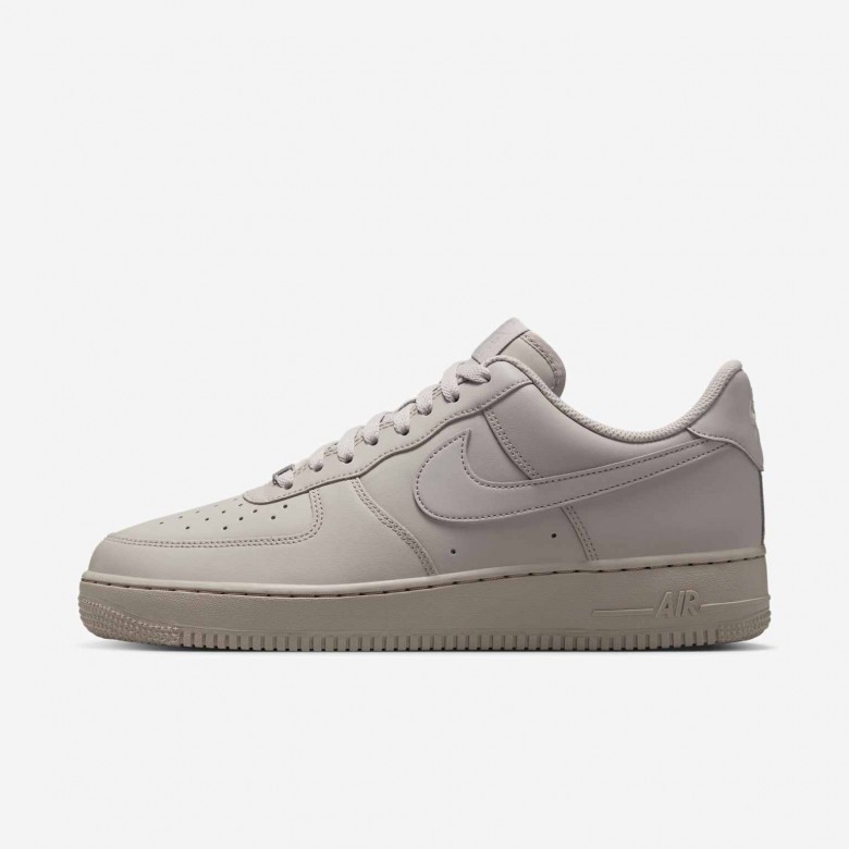 Nike Air Force 1 '07 Nike Air Force 1 '07
