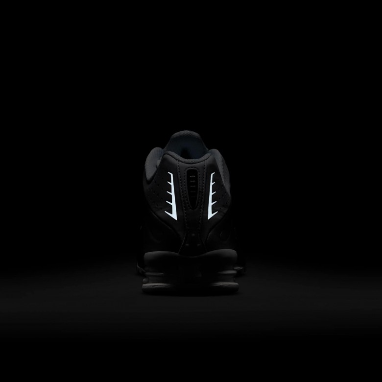 Nike Shox R4 Nike Shox R4