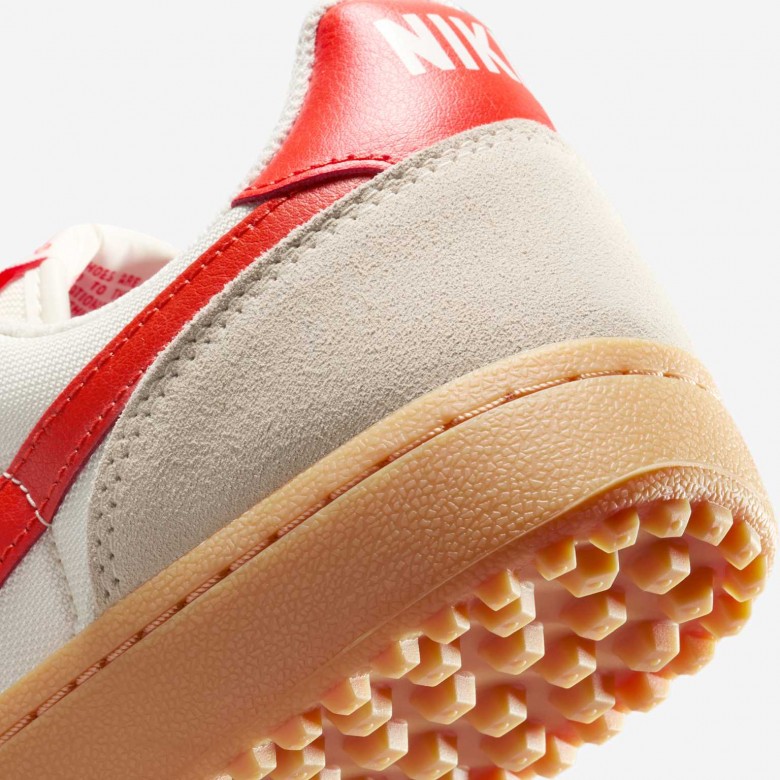 Nike Field General Nike Field General