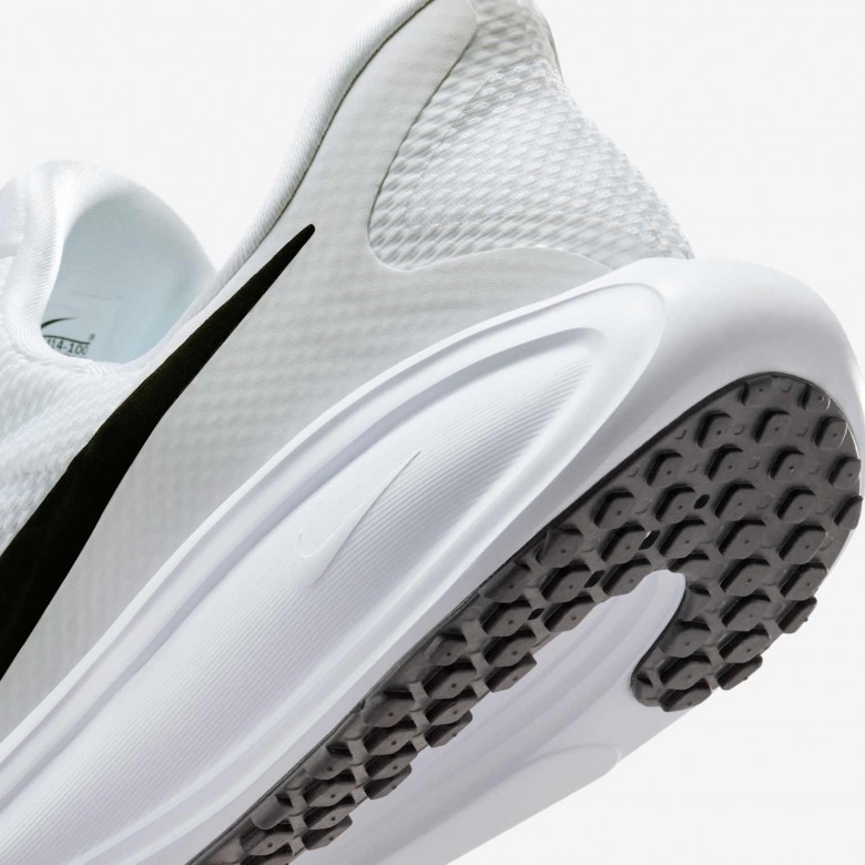 Nike Revolution 8 EasyOn Nike Revolution 8 EasyOn