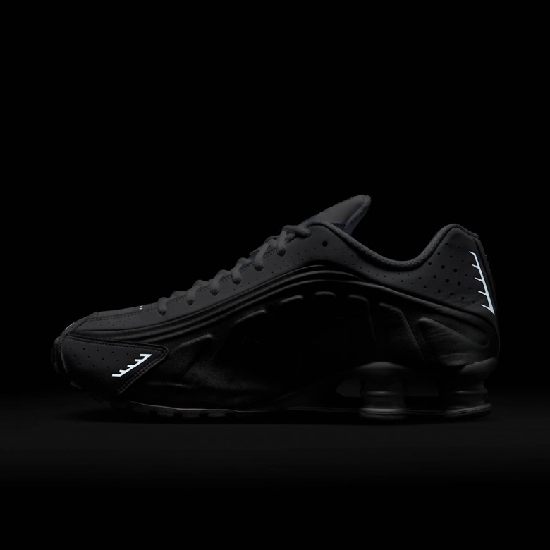 Nike Shox R4 Nike Shox R4