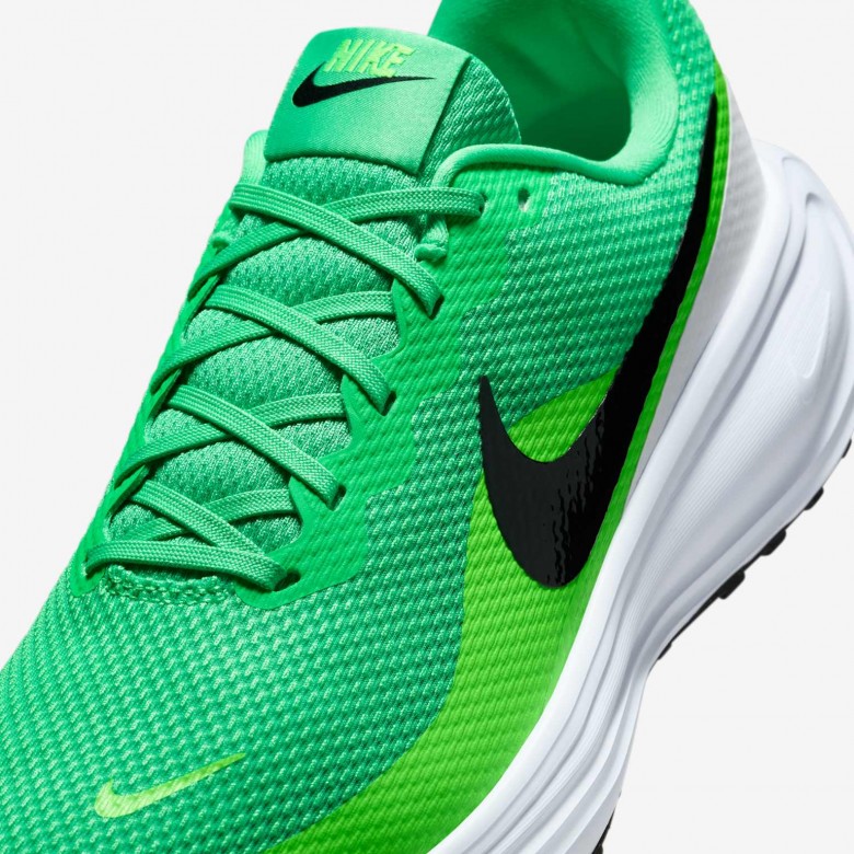 Nike Revolution 8 Nike Revolution 8