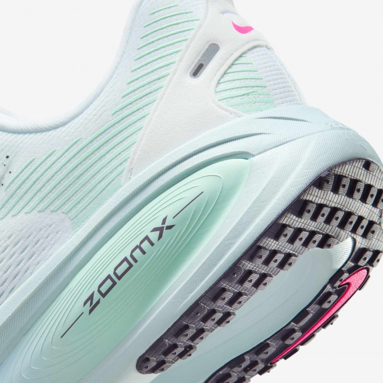 Nike Vomero 18 Nike Vomero 18