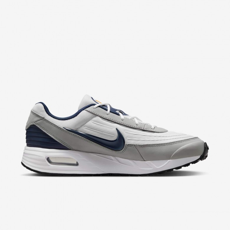 Nike College Air Max Verse (Michigan) Nike College Air Max Verse (Michigan)