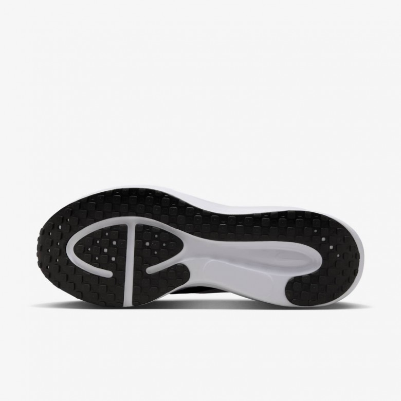 Nike Revolution 8 EasyOn Nike Revolution 8 EasyOn