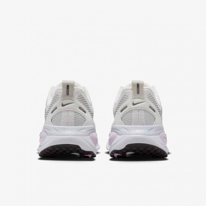 Nike Vomero 18 Nike Vomero 18