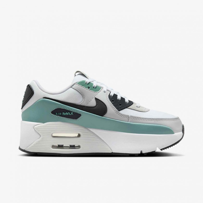 Nike Air Max 90 LV8 Nike Air Max 90 LV8